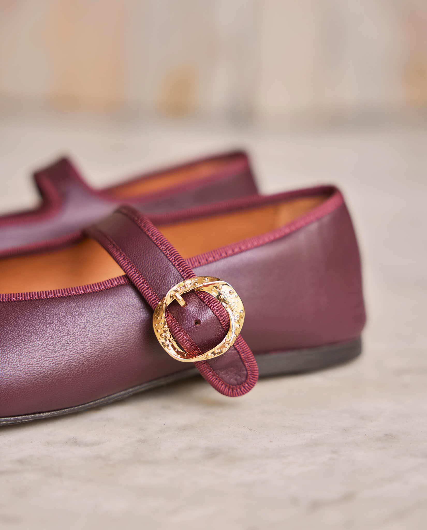 Bailarinas Olivia Burdeos oro 24K - cuchy.es