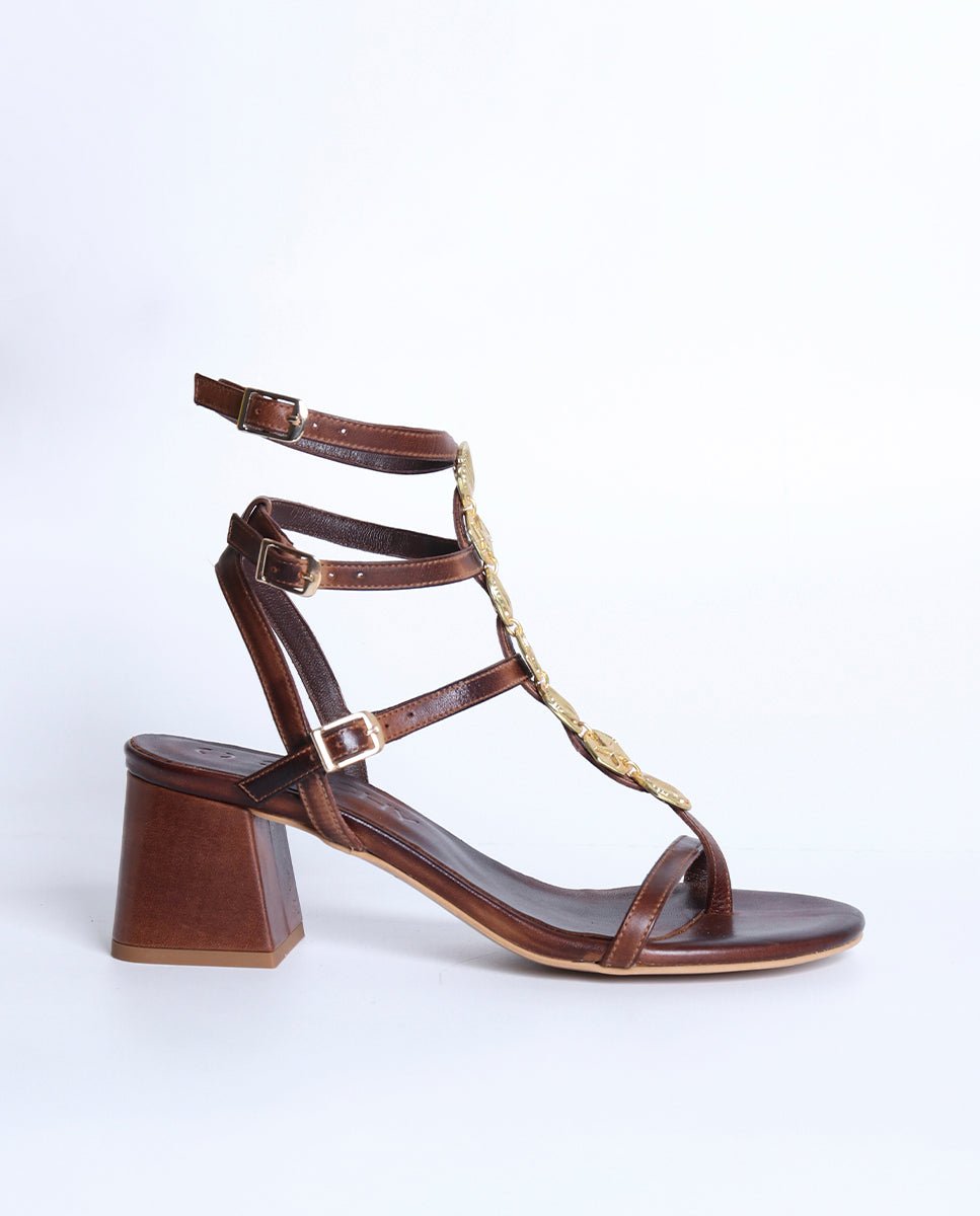 Sandalia de tacón Vesta Choco - cuchy.es