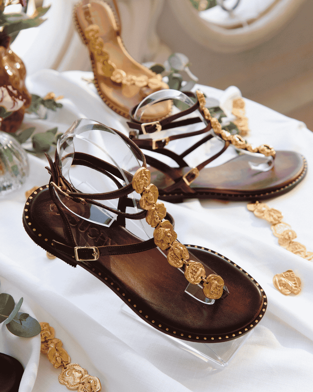 Plaka Choco Sandals