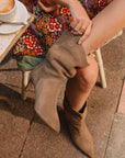 Taupe suede heeled boots | Caty