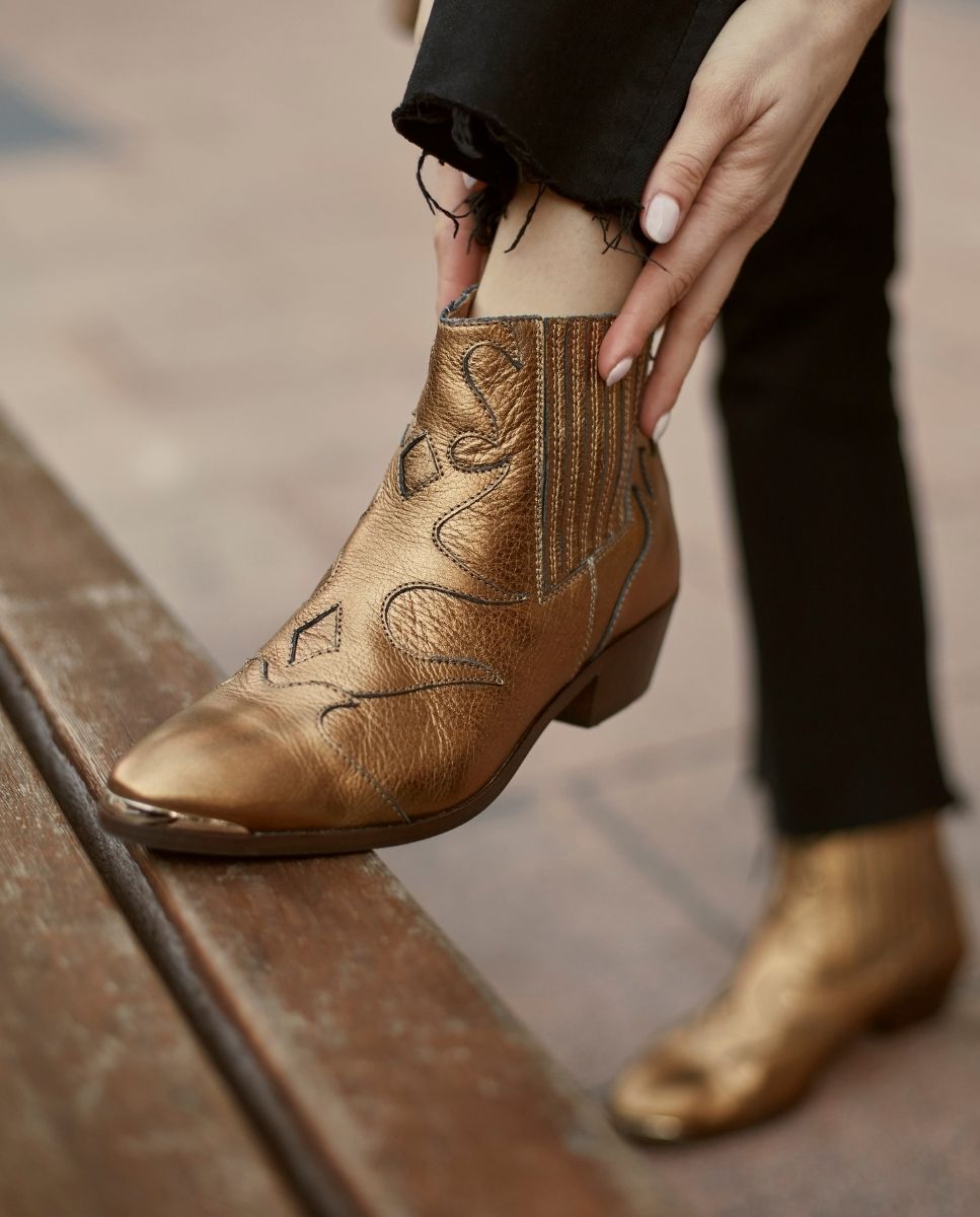 Western leather ankle boot | Silvia Metal Gold