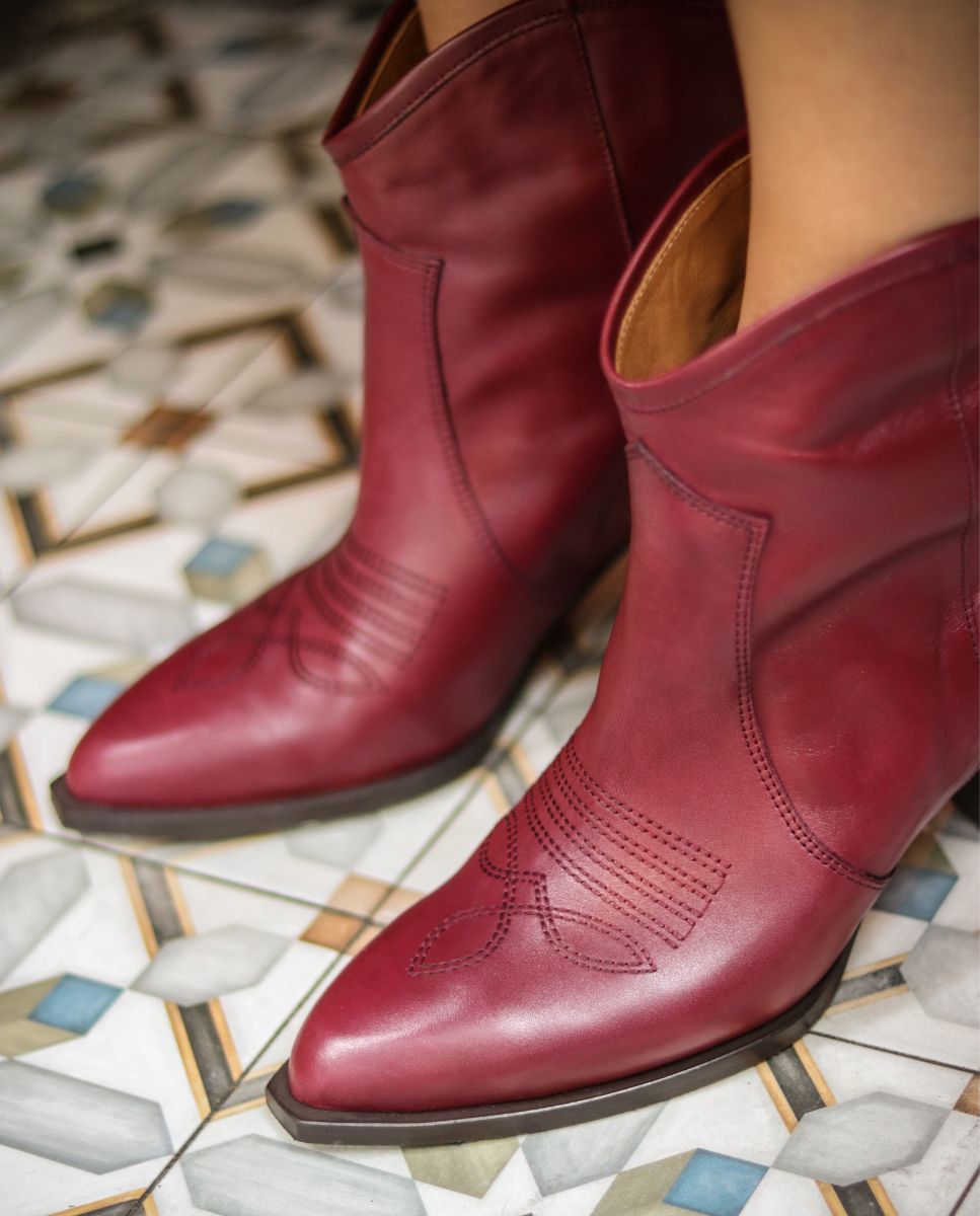 Botines Claire Burgundy - cuchy.es