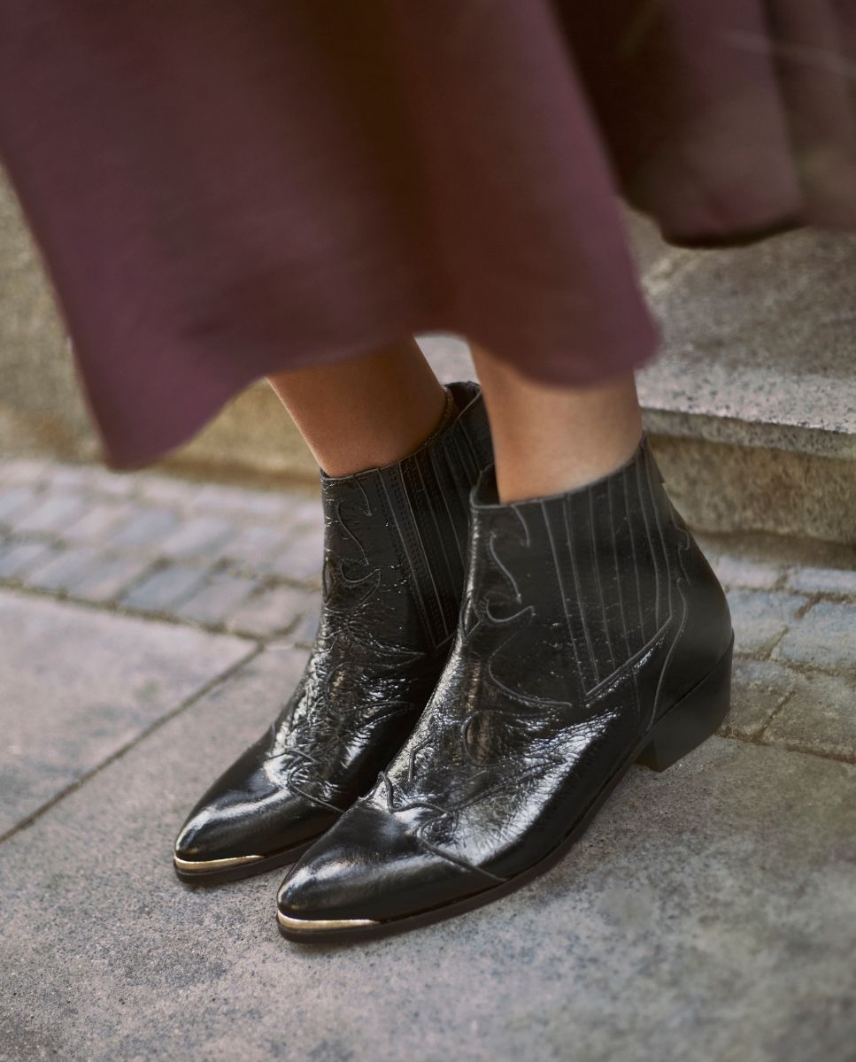 Botines Silvia Black Gloss - cuchy.es