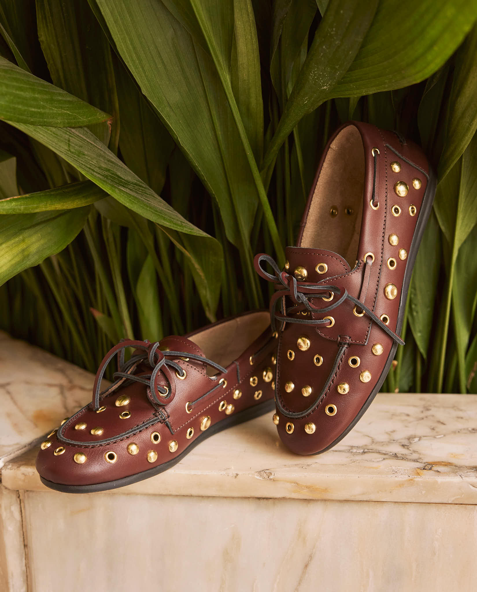 Mocasines Adele Burdeos oro 24k - cuchy.es