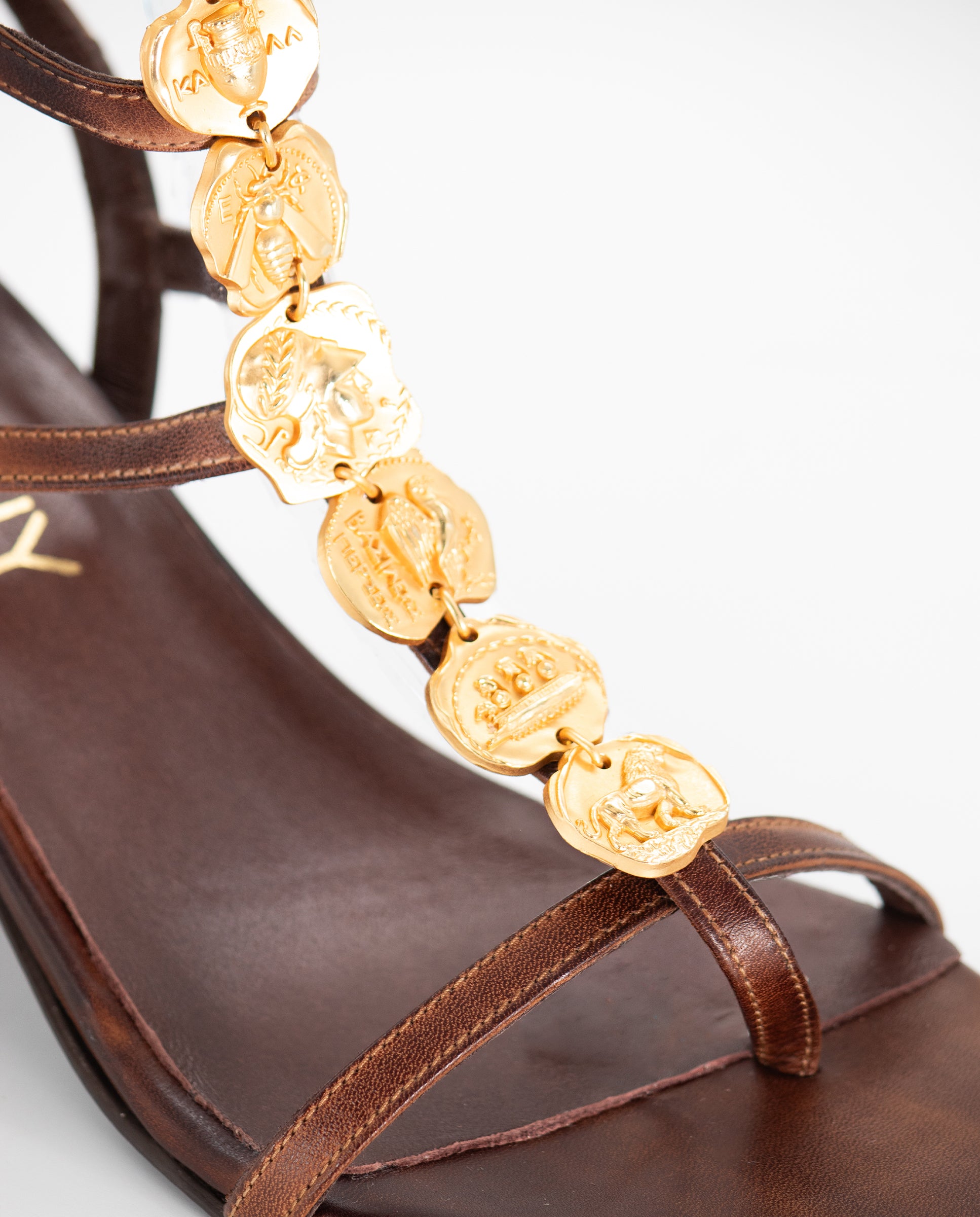 Sandalias Plaka Tacón Choco
