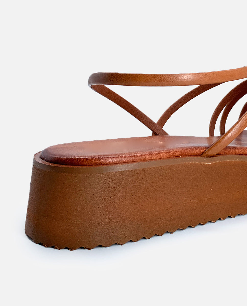 Sandalias Leah Plataforma Caramelo