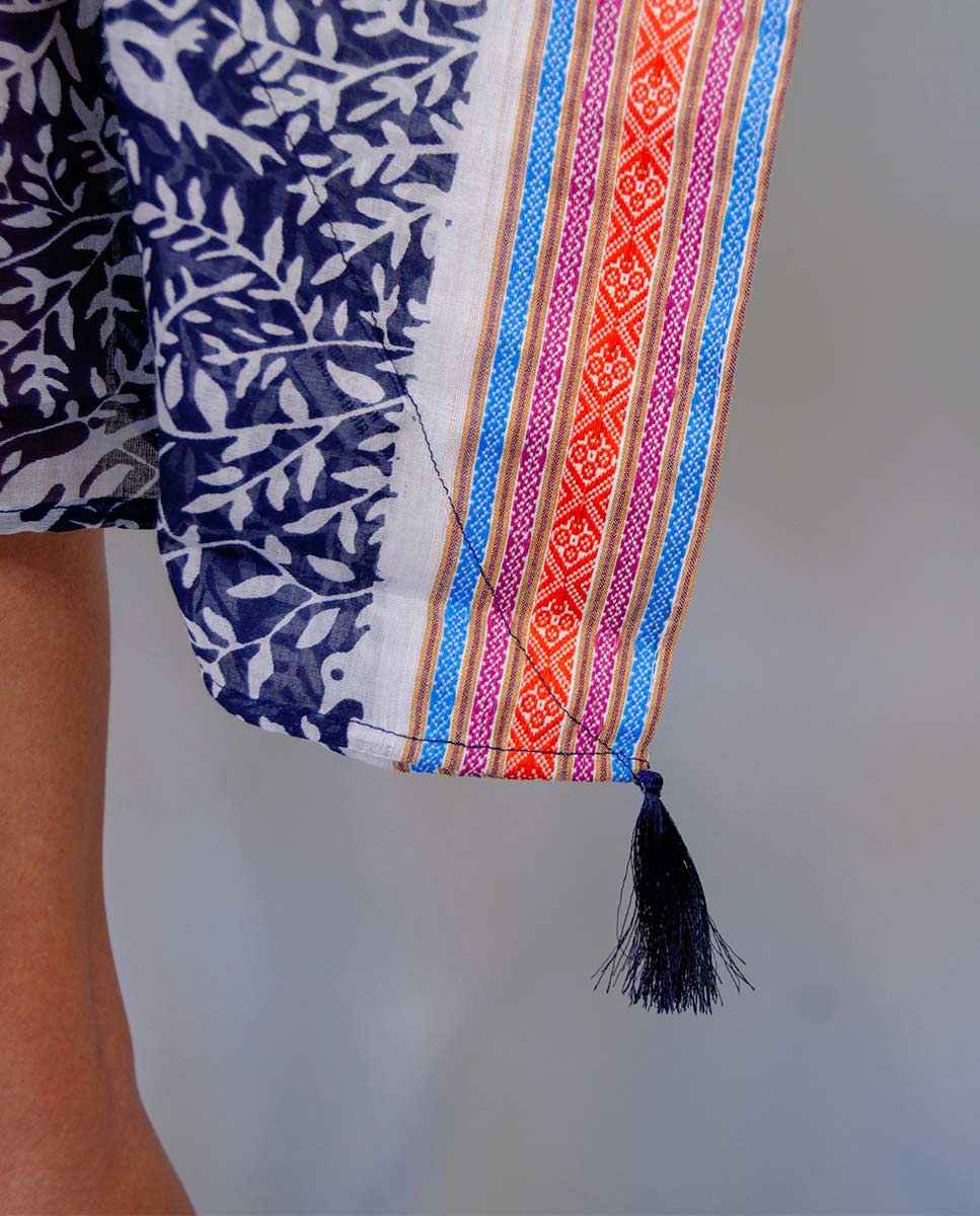 Poncho Azul Marino Estampado - cuchy.es